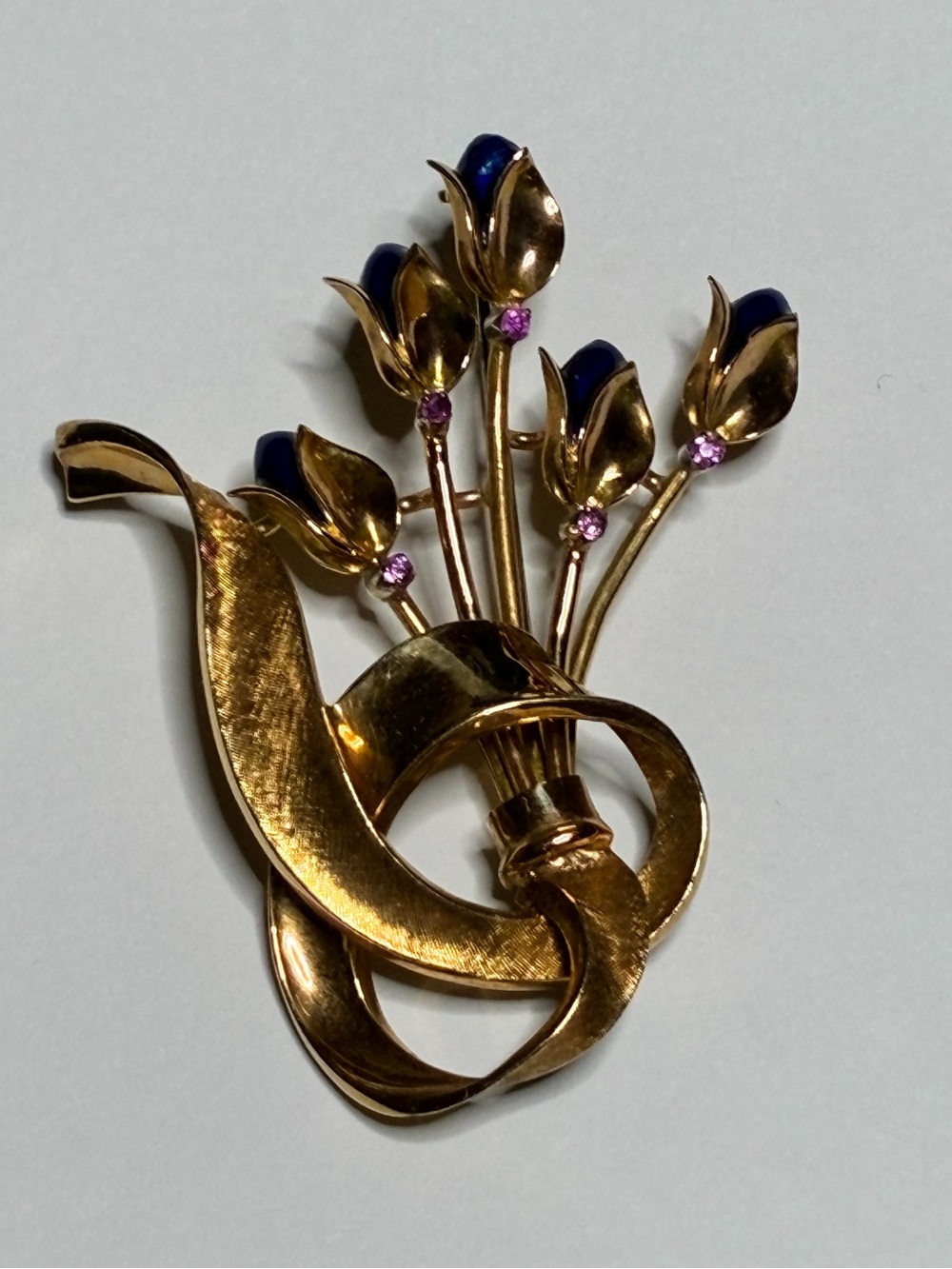 18k vintage floral brooch